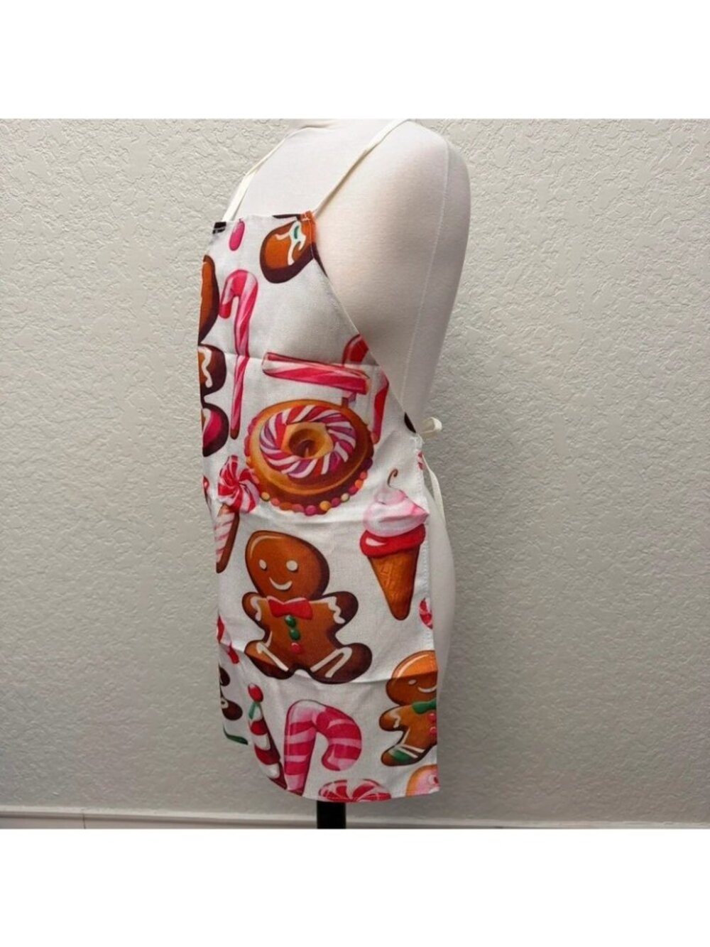 Gingerbread Apron - Picture 3 of 8